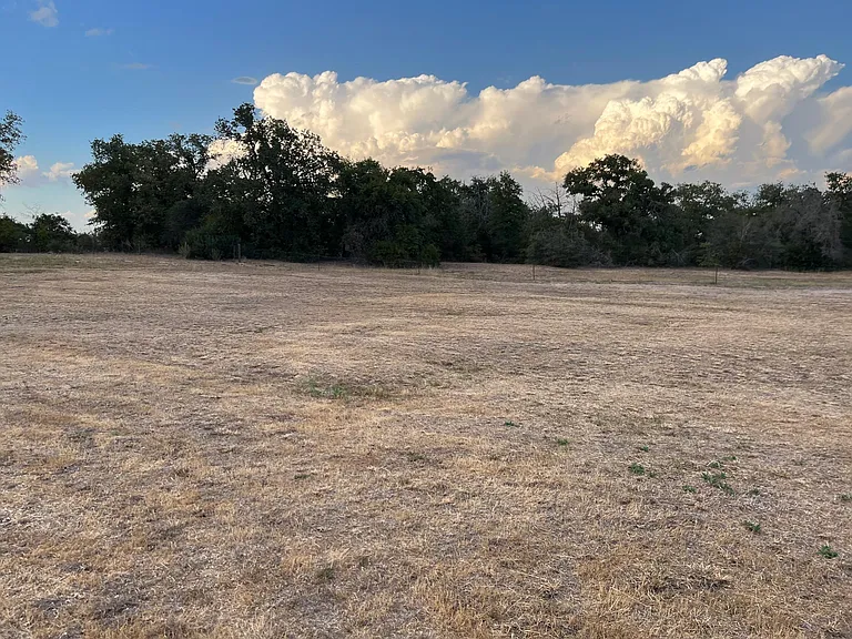 654 FM 1209 — Photo 18