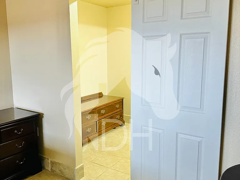 710 Park Rd #11 — Photo 4