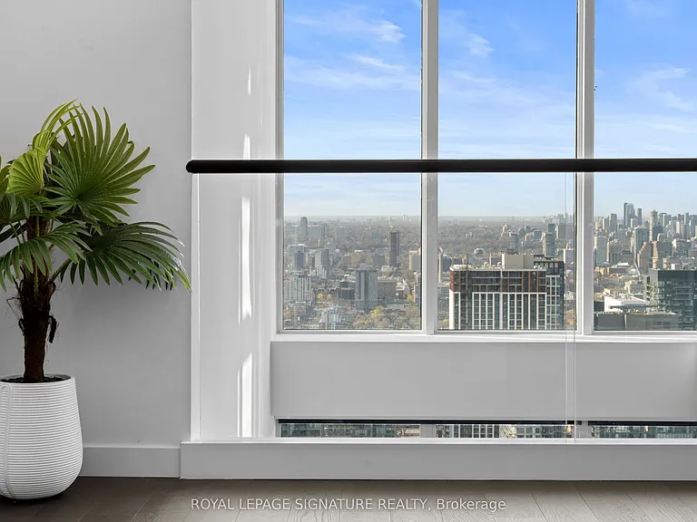 1 Concord Cityplace Way #Penthouse 7001 — Photo 30