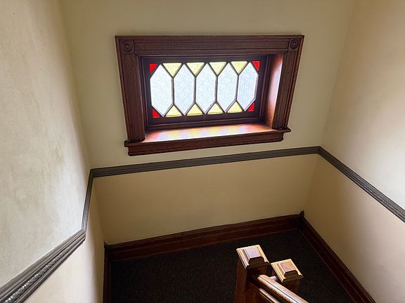 3rd image of 163 Main St