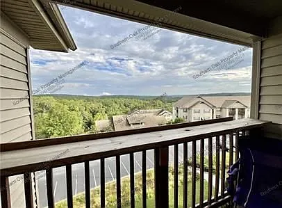 1133 Harts Ridge Dr — Photo 9