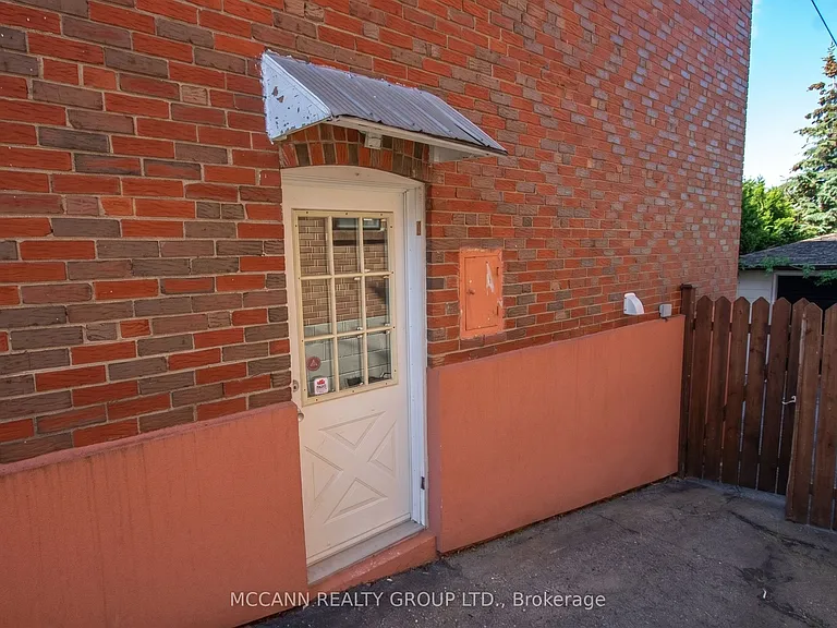 496 Northcliffe Blvd #BASEMENT — Photo 18