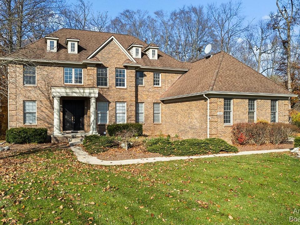 1st image of 7865 Haverhill Ct N