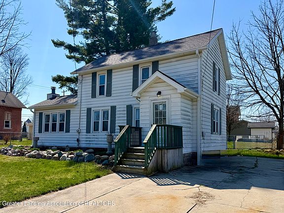 4th image of 215 N Cottage St