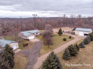 9740 Riverside Dr, Saranac, MI 48881