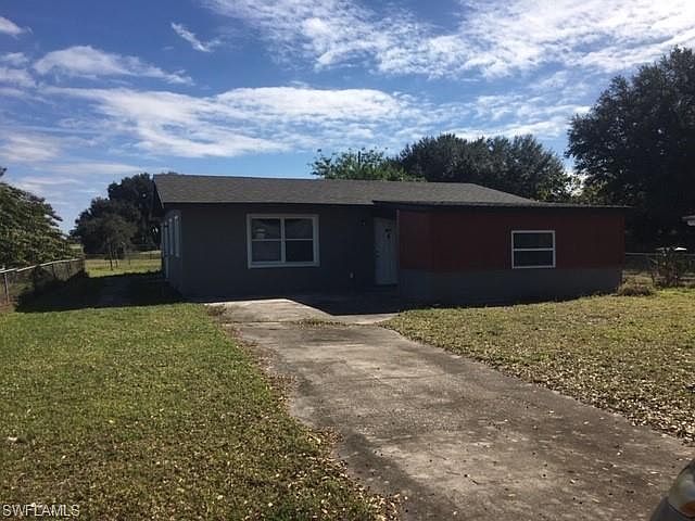 1st image of 2521 Charleston Park Dr