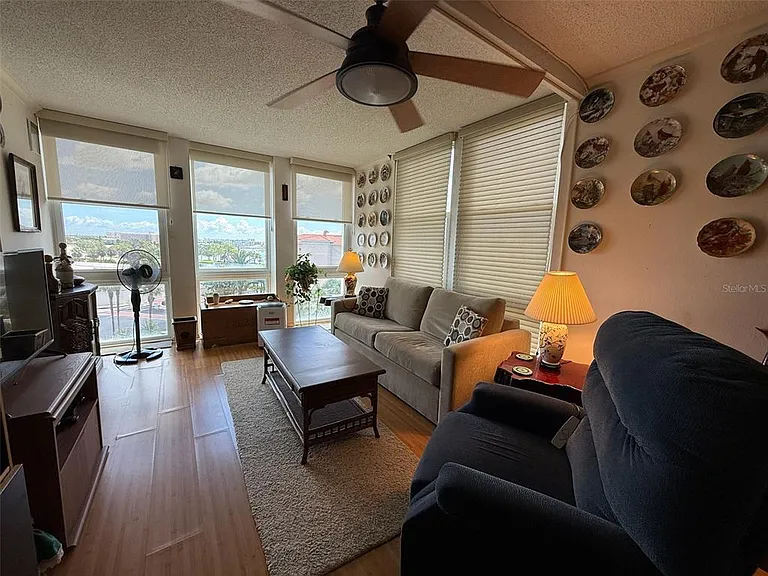 7400 Sun Island Dr #505 — Photo 6
