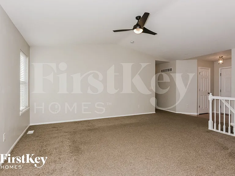 1400 Navaho Trl — Photo 4