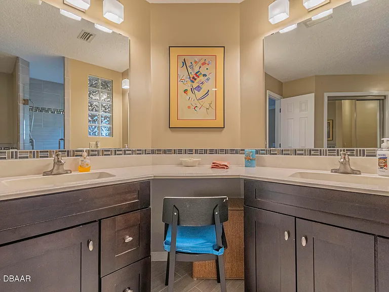 6236 Clover Bend Dr — Photo 37