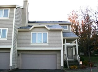 165 Lake Pl S #165, Danbury, CT 06810