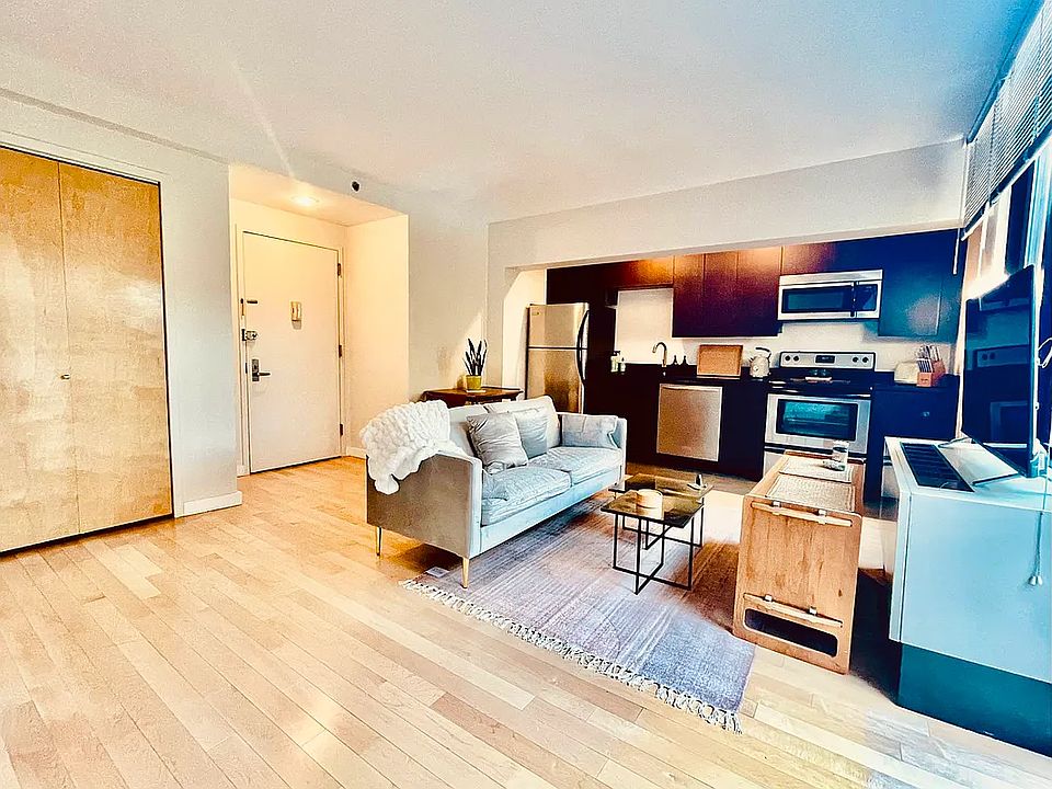 1st image of 1595 Lexington Ave #3K