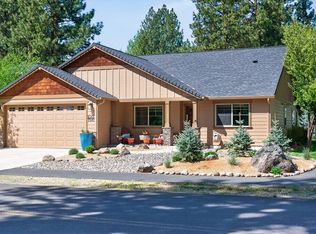 1141 S Creekside Dr, Sisters, OR 97759