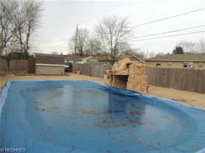2nd image of 4514 Woodridge Dr