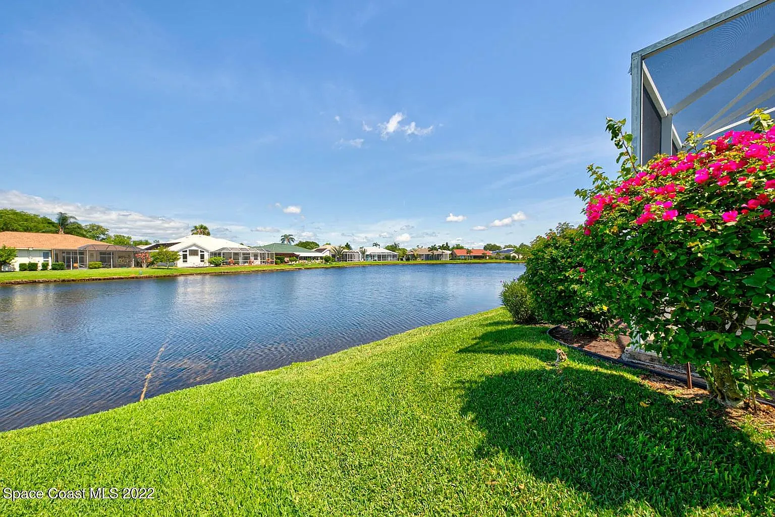 3 bed, 2079 sqft, $3,400 — Photo 4