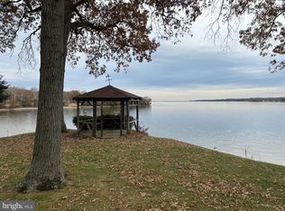 339 N Ferry Point Rd, Pasadena, MD 21122