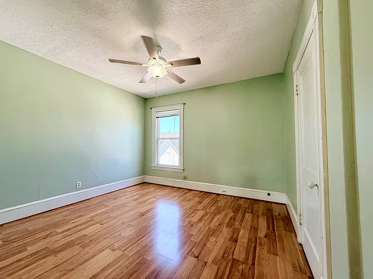 603 Silver St #3R — Photo 7