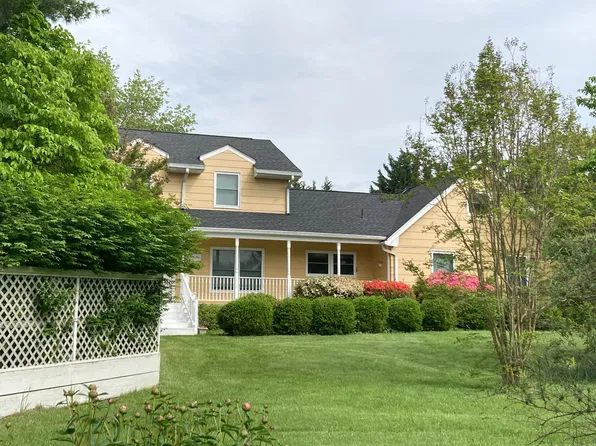 16764 Hillsboro Rd, Purcellville, VA 20132