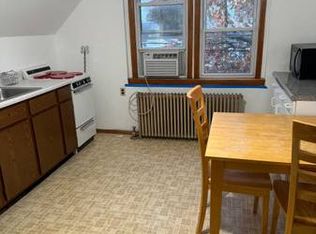 268 Madison St #2, Franklin Square, NY 11010