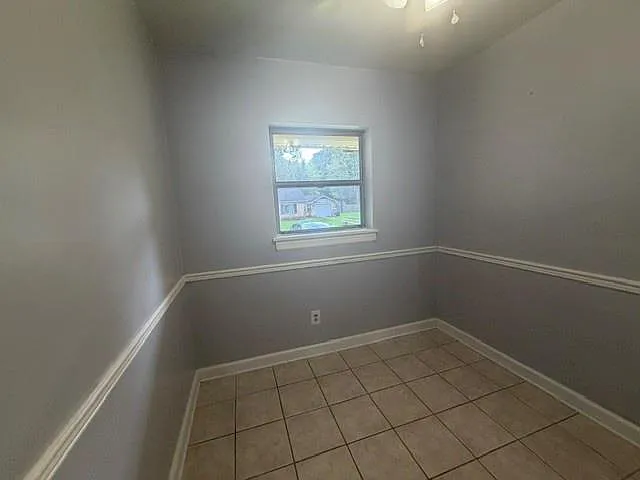 3 bed, 1.5 bath, 1266 sqft, $1,200 — Photo 4
