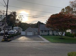 66 Cornell St, East Northport, NY 11731