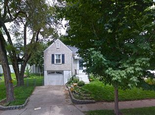 4822 Pacific St, Omaha, NE 68106