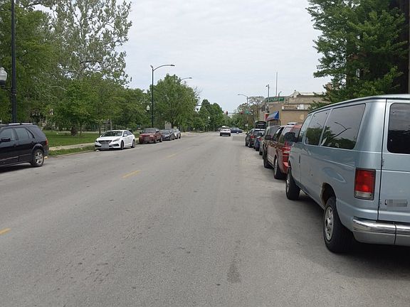 4th image of 11123 S King Dr W