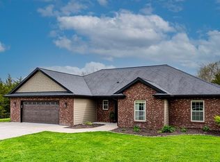 1125 W Botner Rd, Columbia, MO 65202