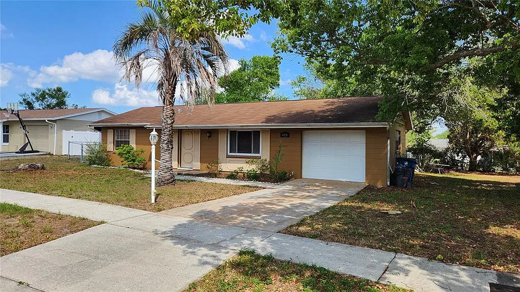2 bed, 1.5 bath, 1119 sqft, $1,575 — Photo 2