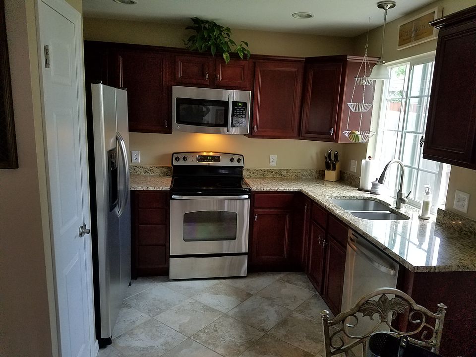 2nd image of 9896 Garwood St