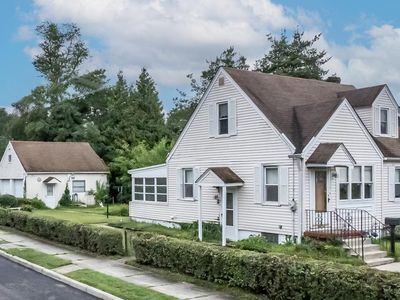 17 Rhode Island Ave, Cherry Hill, NJ, 08002