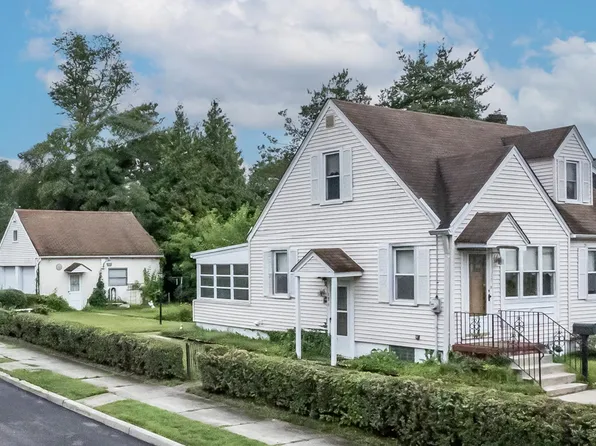 17 Rhode Island Ave, Cherry Hill, NJ 08002