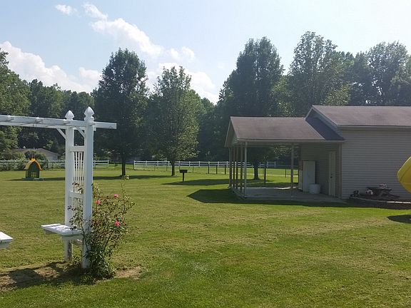 Back yard and detached garag