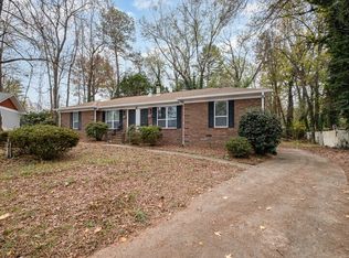 6024 Olinda St, Charlotte, NC 28215