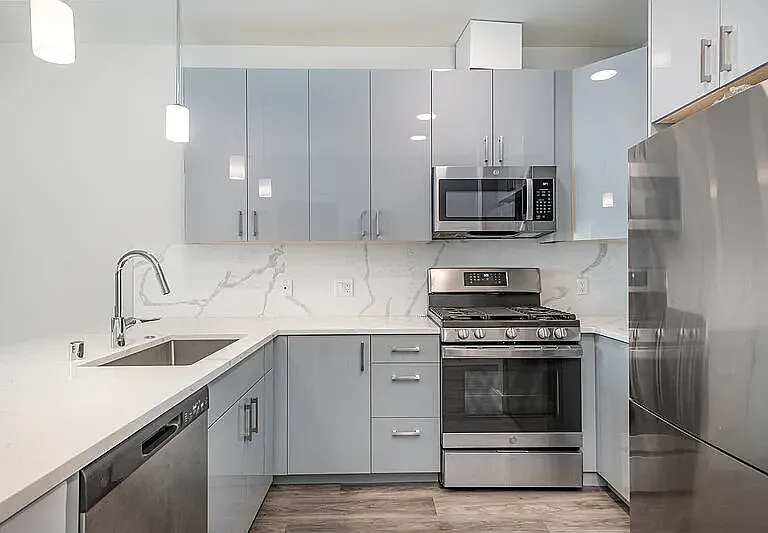 17XX Harbor Ave SW #400 — Photo 15