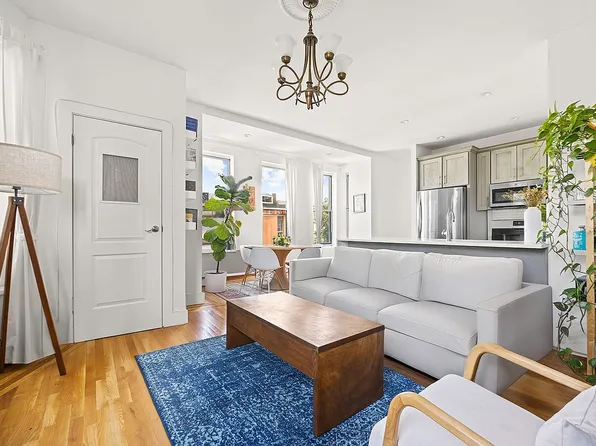 582 Throop Ave APT 4B, Brooklyn, NY 11216