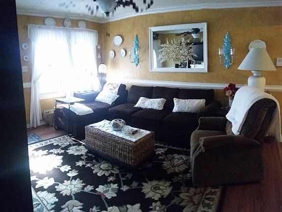 4th image of 616 Oaklawn Dr