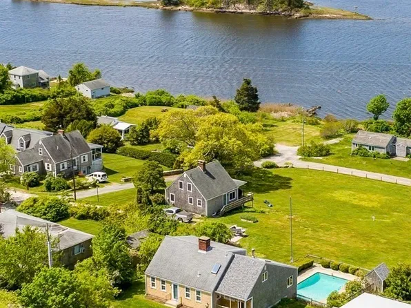 69-69 Hillcrest Acre #D, Westport, MA 02790