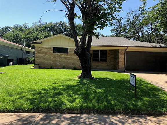 5th image of 141 N Long Acre Ln