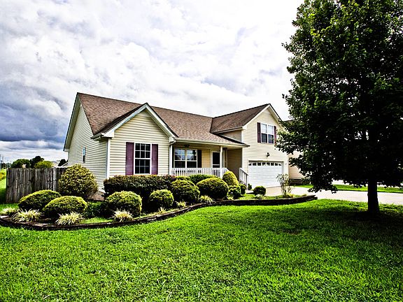 3rd image of 3799 Cindy Jo Dr N