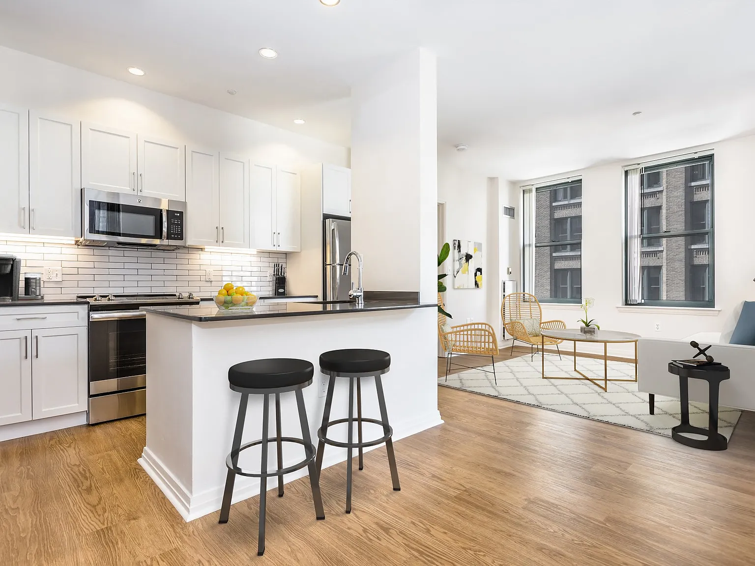 One India Street Apartments — Photo 4