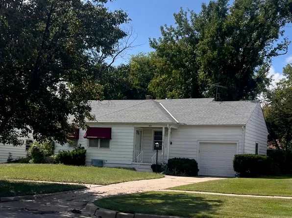 815 N Edgemoor St, Wichita, KS 67208