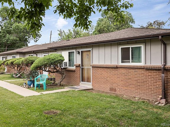2nd image of 2593 Brentwood Street