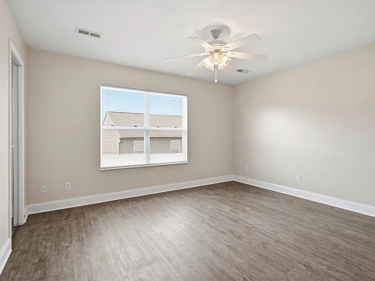 2430 Hallerins Ct — Photo 6