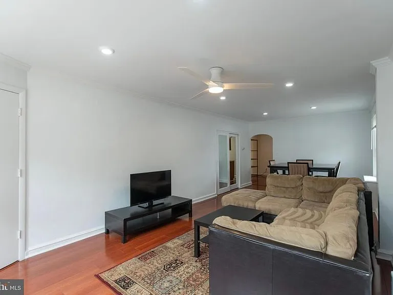 2701 Moore St #1 — Photo 11