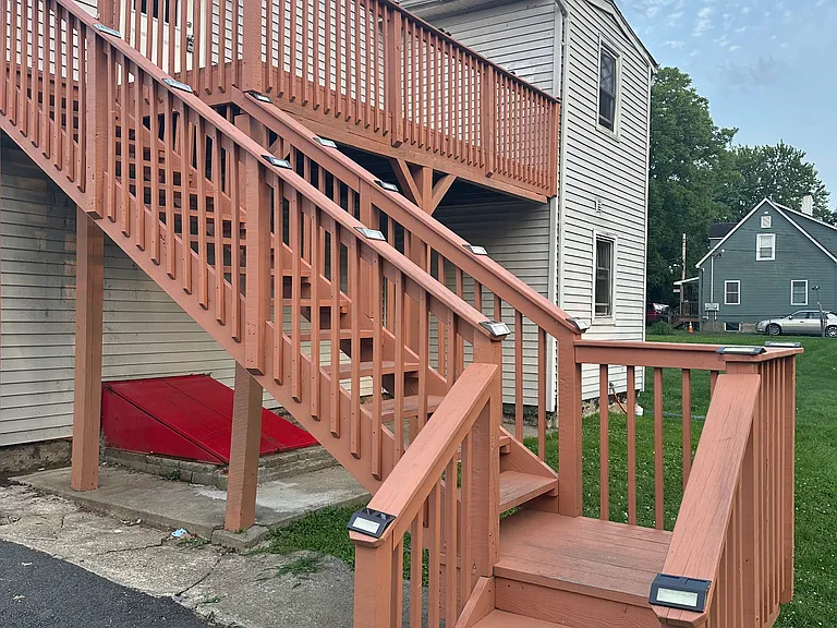 657A South St #B — Photo 4