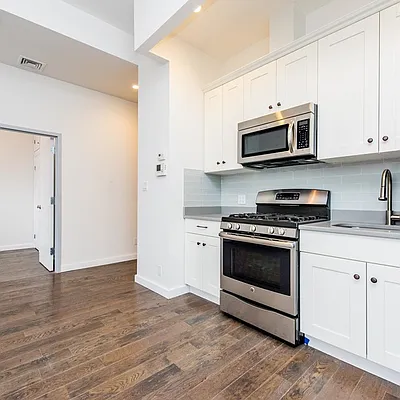 Rented by Nooklyn NYC LLC | media 36