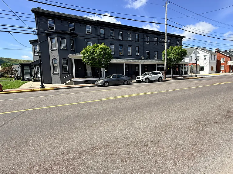 110 E Main St #1B — Photo 22