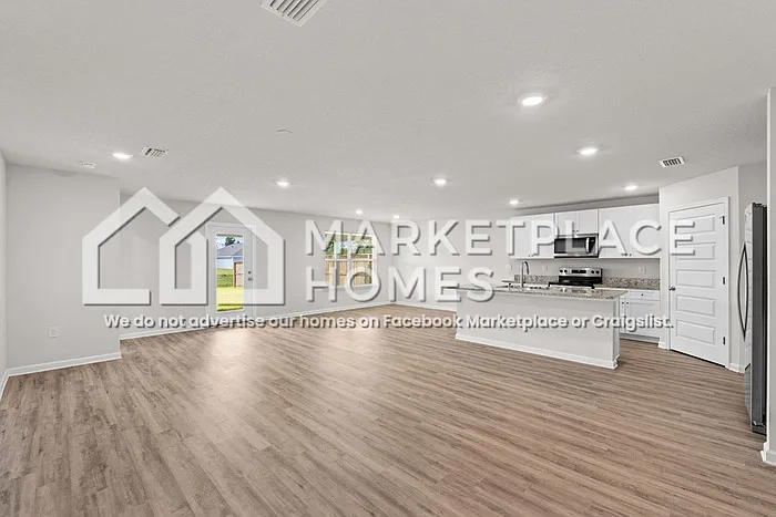 7504 Delancey St — Photo 6