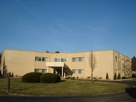 1st image of 307 Fairway Dr APT 1