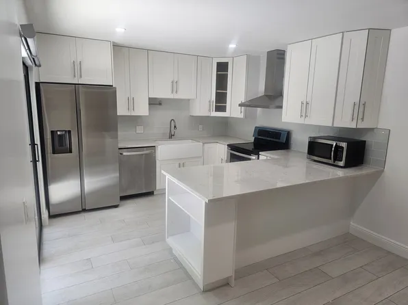 3100 Spanish Wells Dr #1-B, Delray Beach, FL 33445